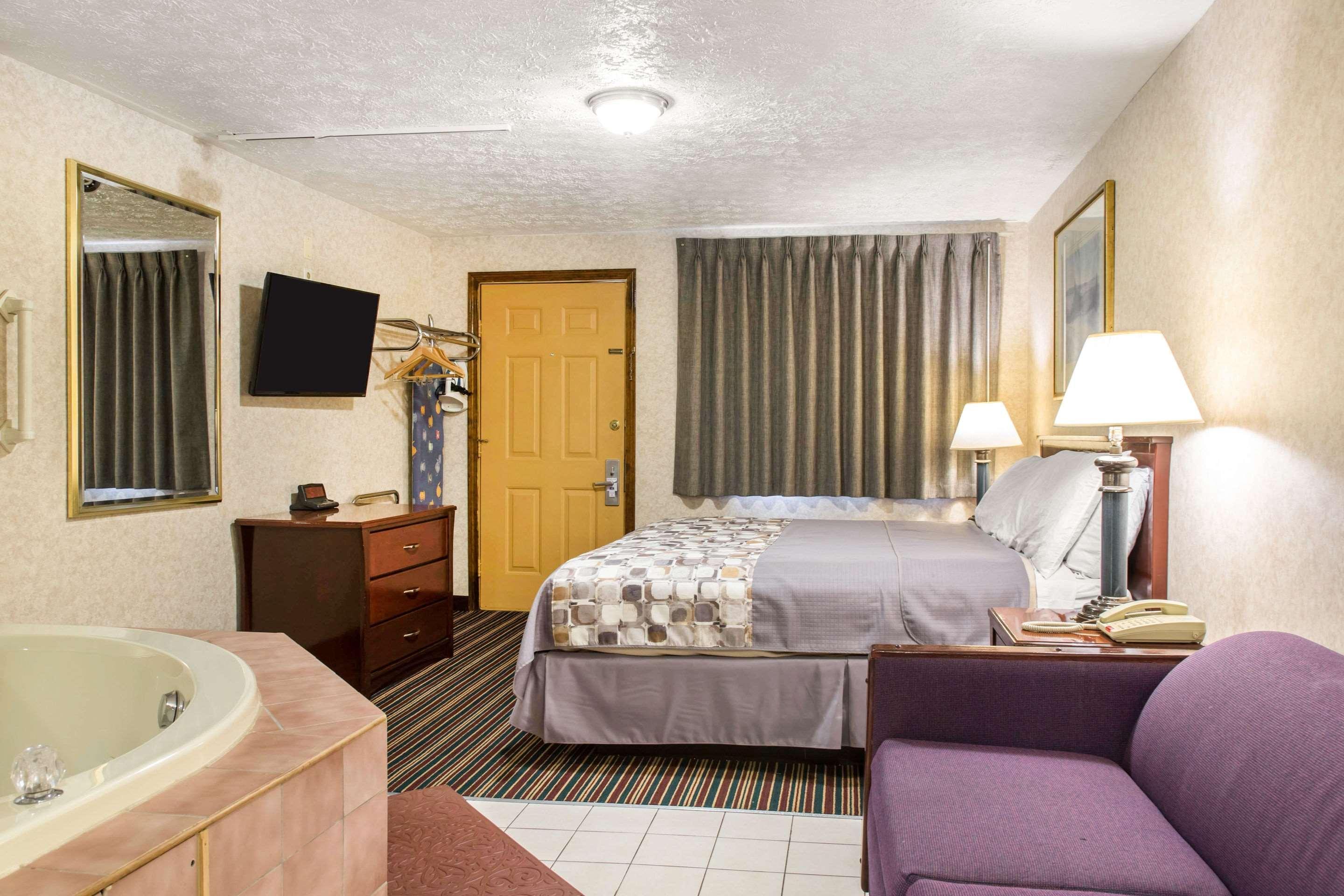 Rodeway Inn&Suites Branford - Guilford Exterior foto