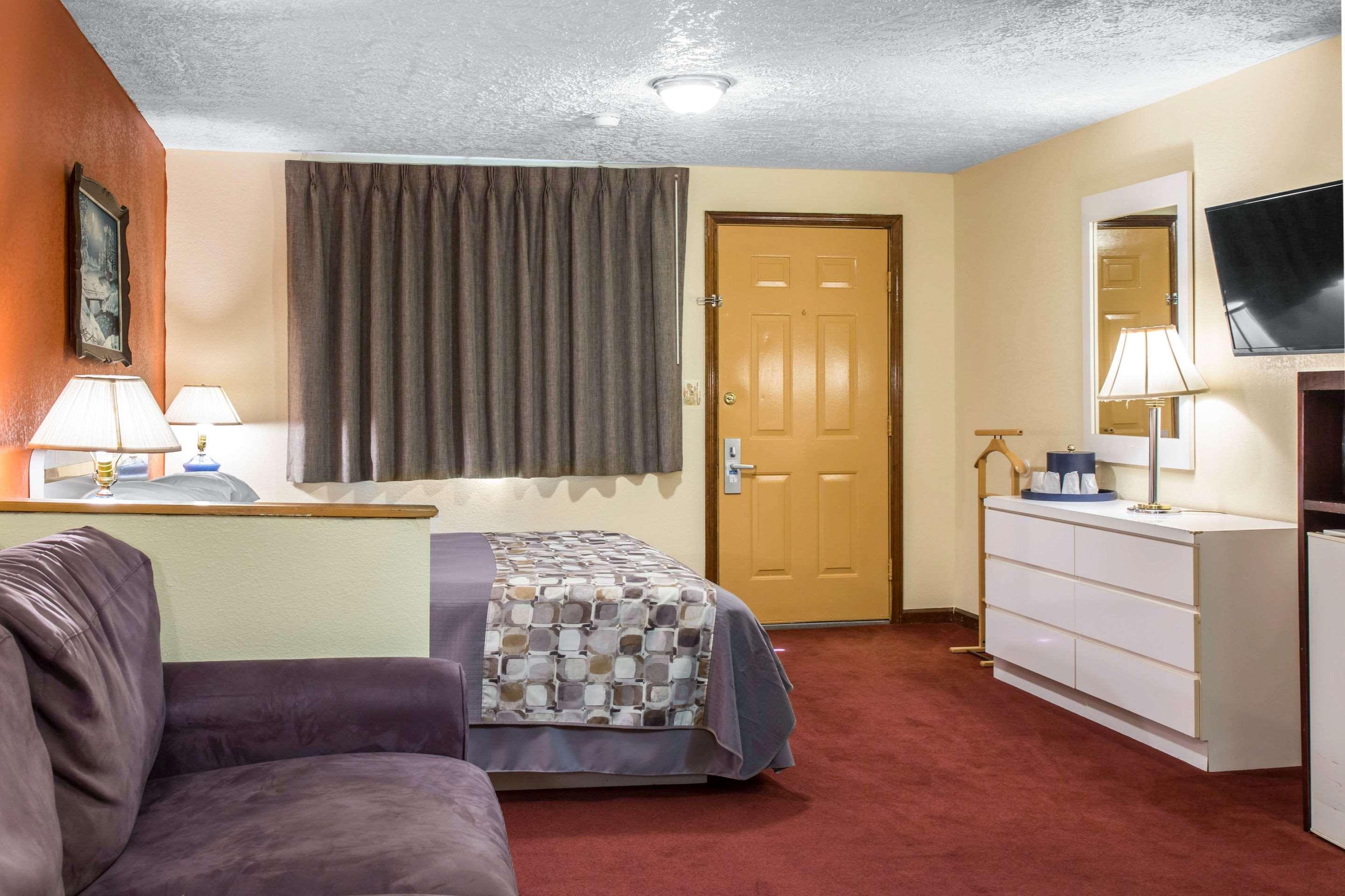 Rodeway Inn&Suites Branford - Guilford Exterior foto